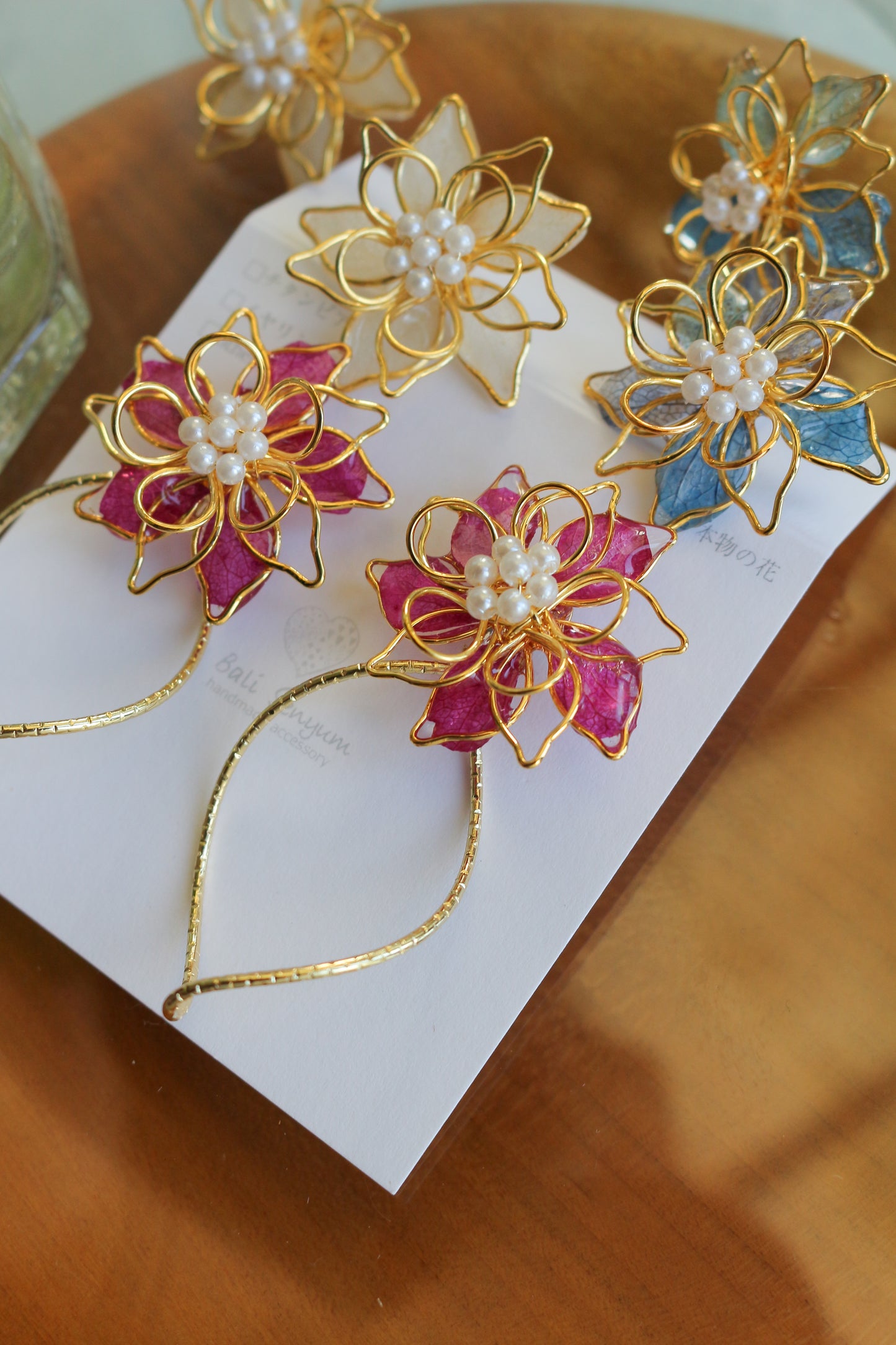 Three Layer Flower with Wave Hoop