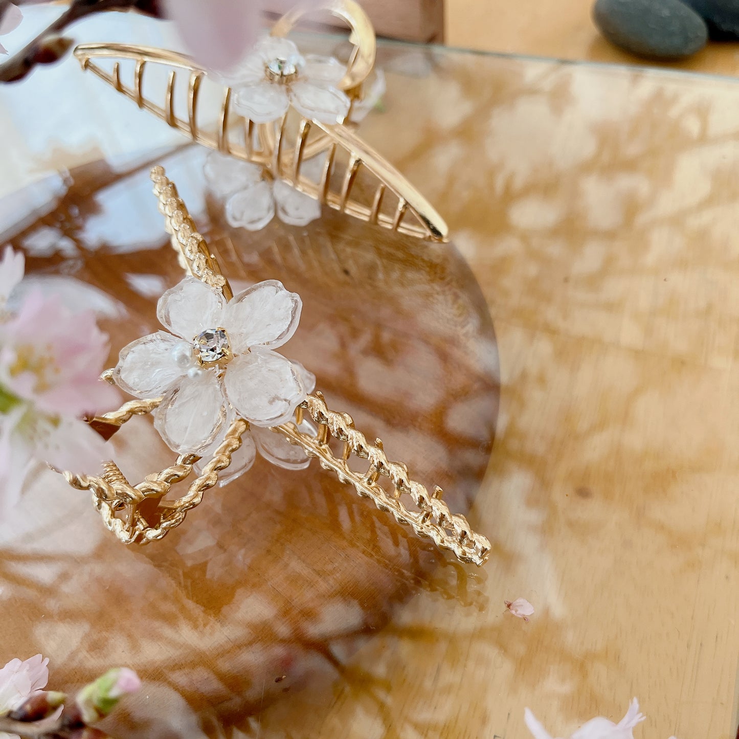 Someiyoshino Sakura Hair Clip - White Big