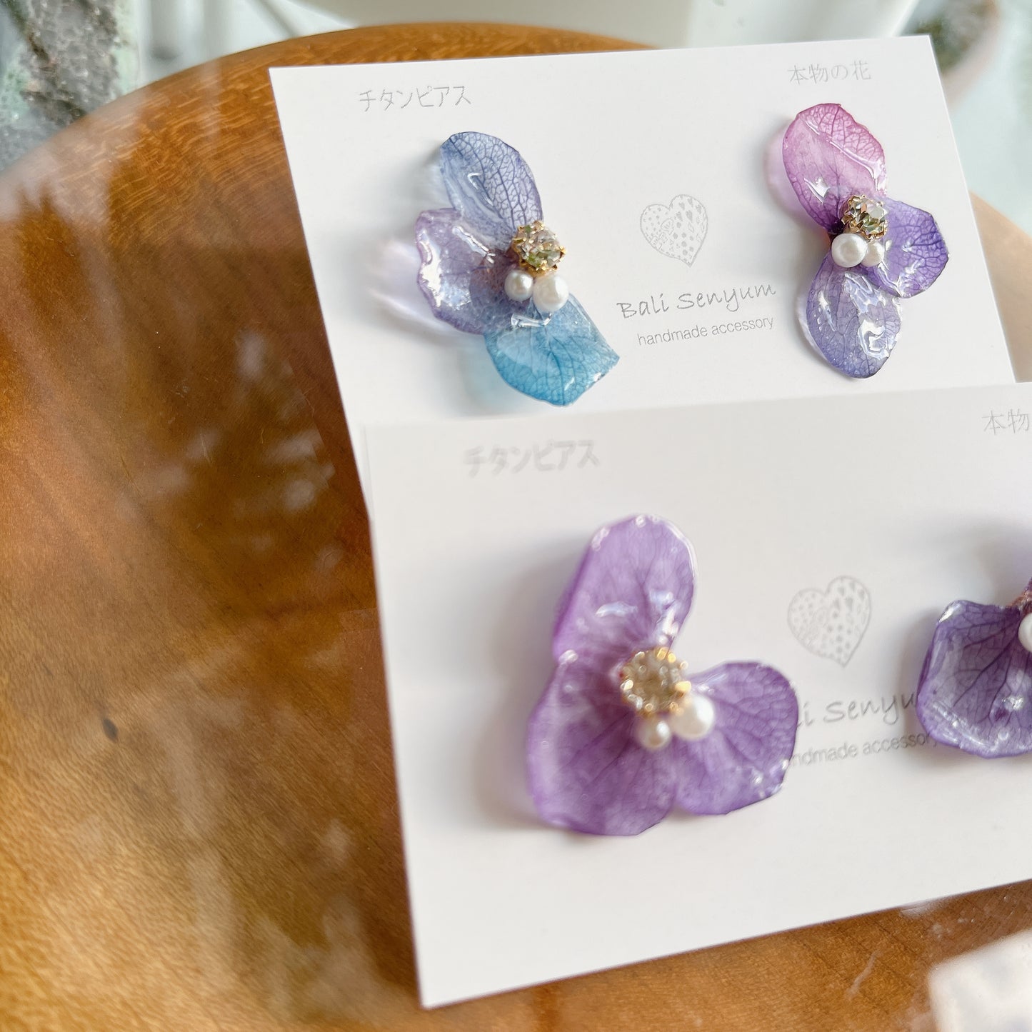 Gradation Hydrangea Wing No.80 - Titanium Pierce(ピアス)