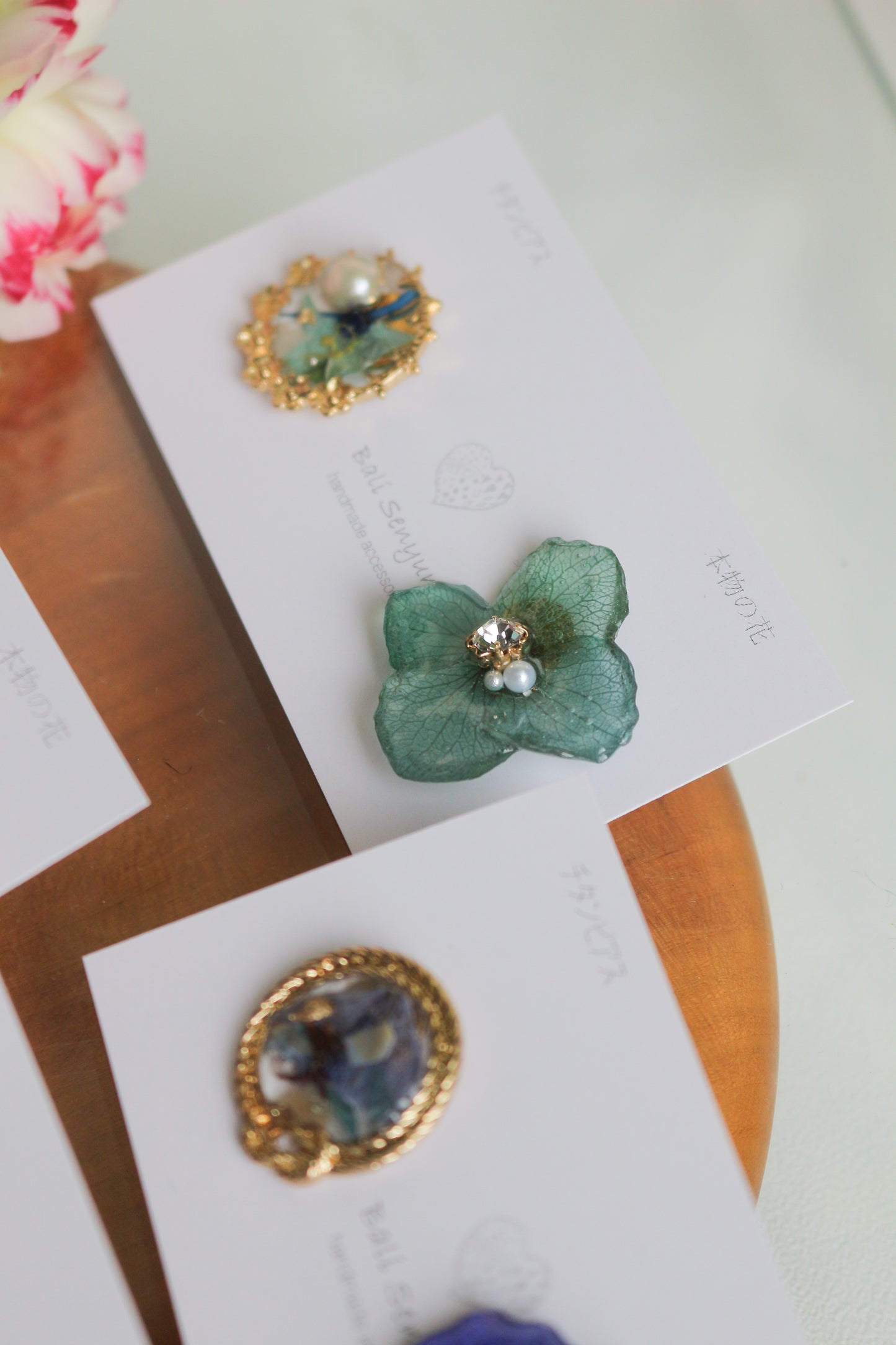 Hydrangea and Flower Medallion チタンピアス Titanium Pierce Earring No.14