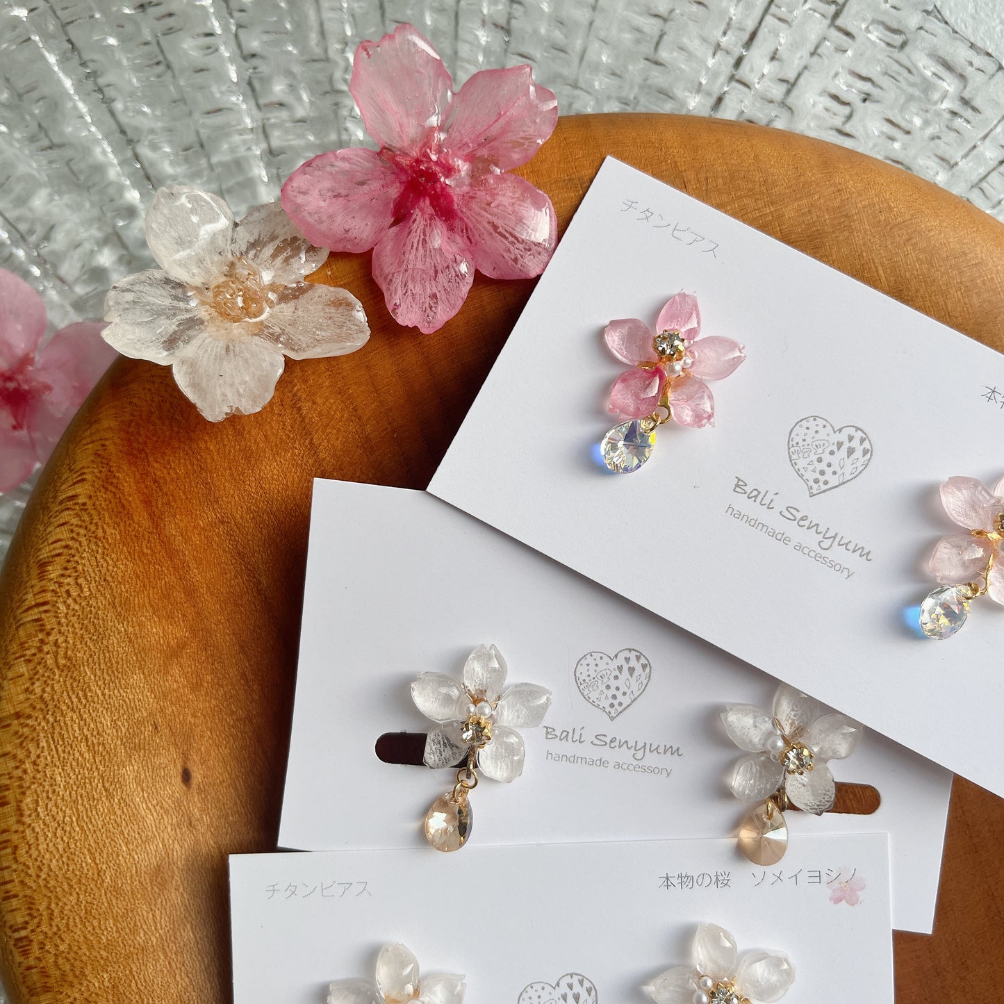 Someiyoshino Sakura Earrings with Sparkling Gem