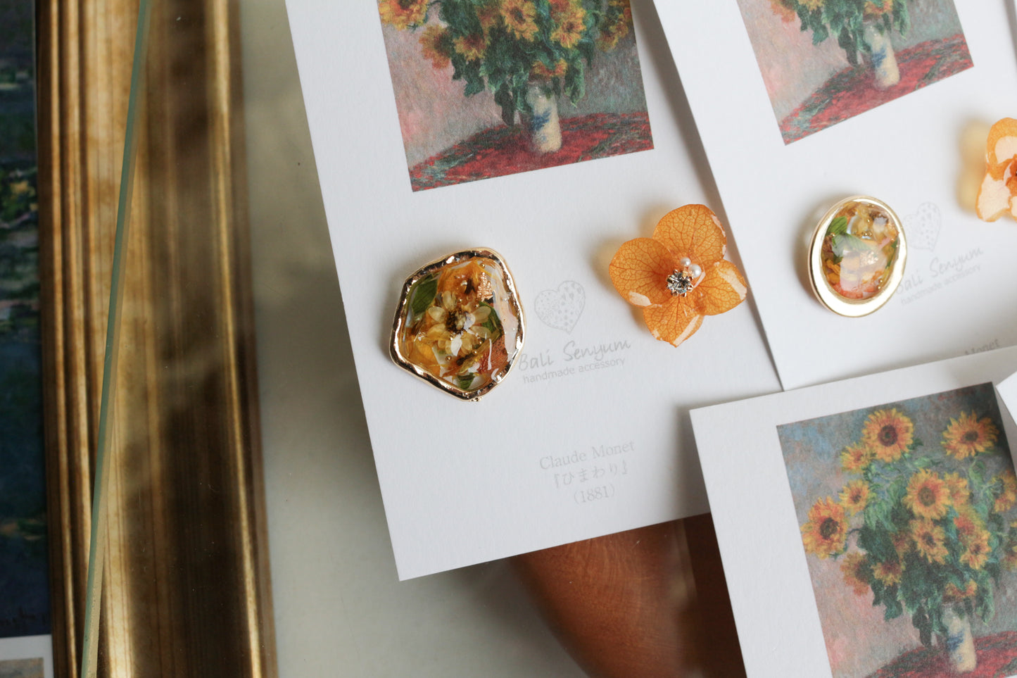 Monet Inspired Flower Earrings No.12 ピアスTitanium Pierce ひまわり