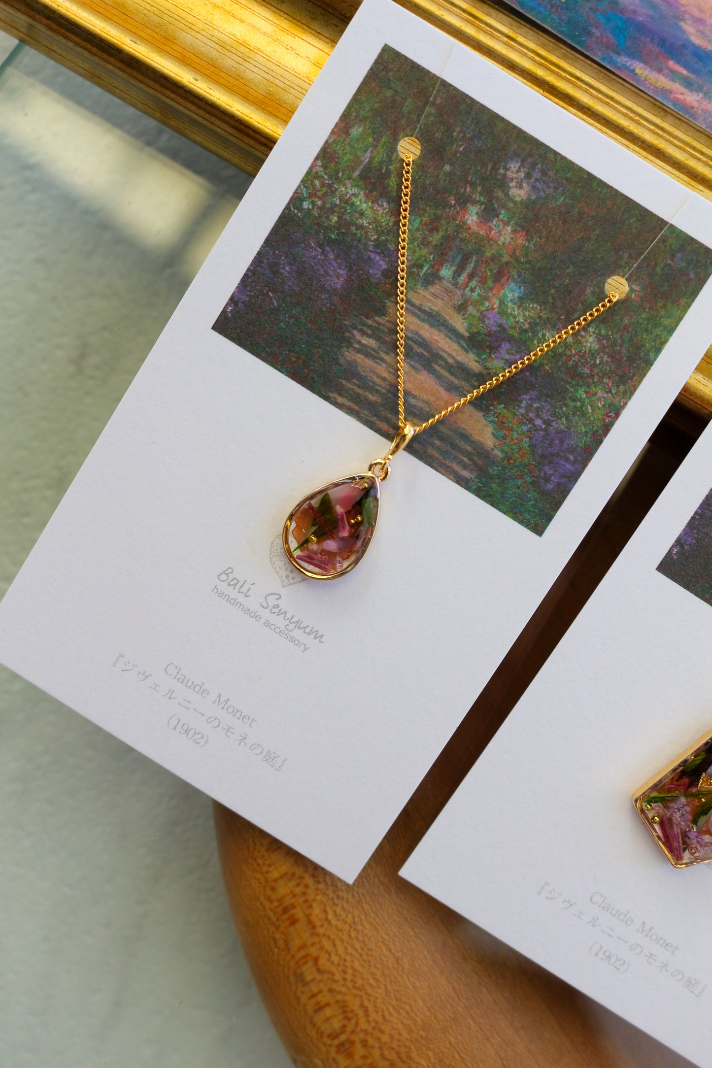 Claude Monet's Inspired Necklace - ジヴェルニーの庭