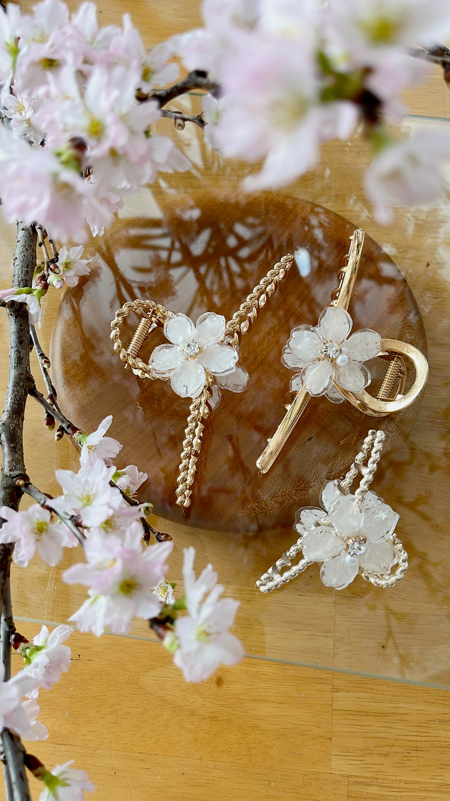 Someiyoshino Sakura Hair Clip - White Big