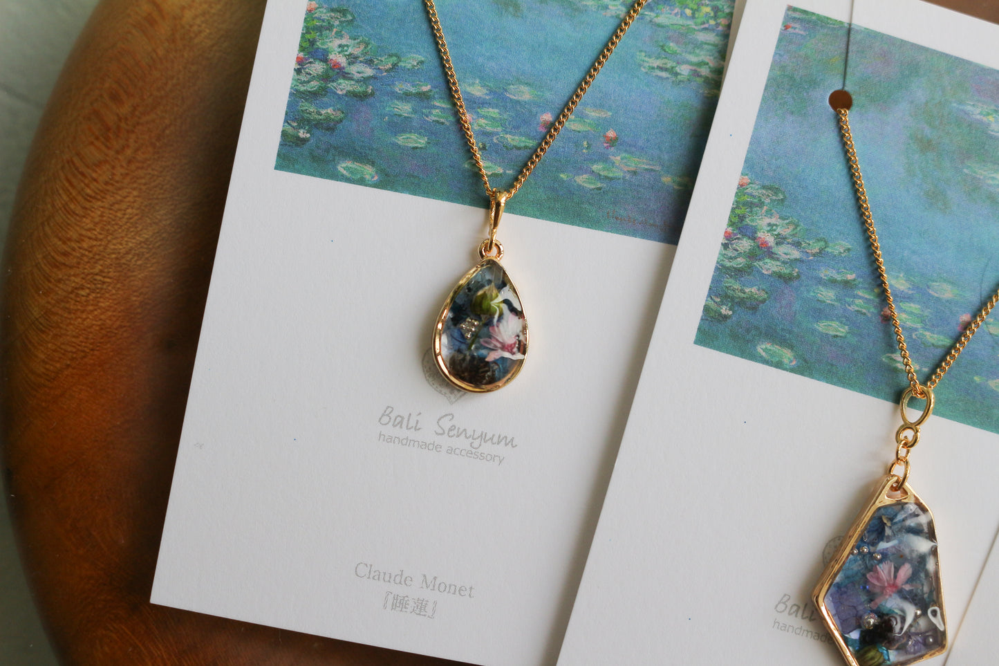 Claude Monet's Water Lilies Inspired Necklace - 睡蓮