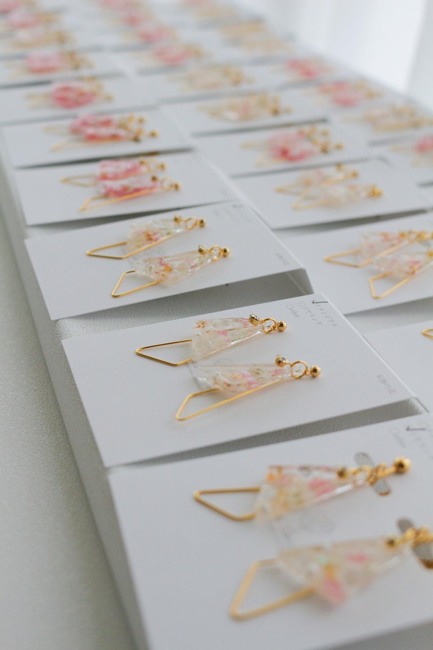 Triangular Floral Earrings With Someiyoshino #S014