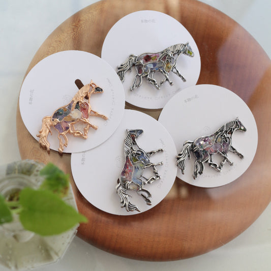 Horse Brooch No.1