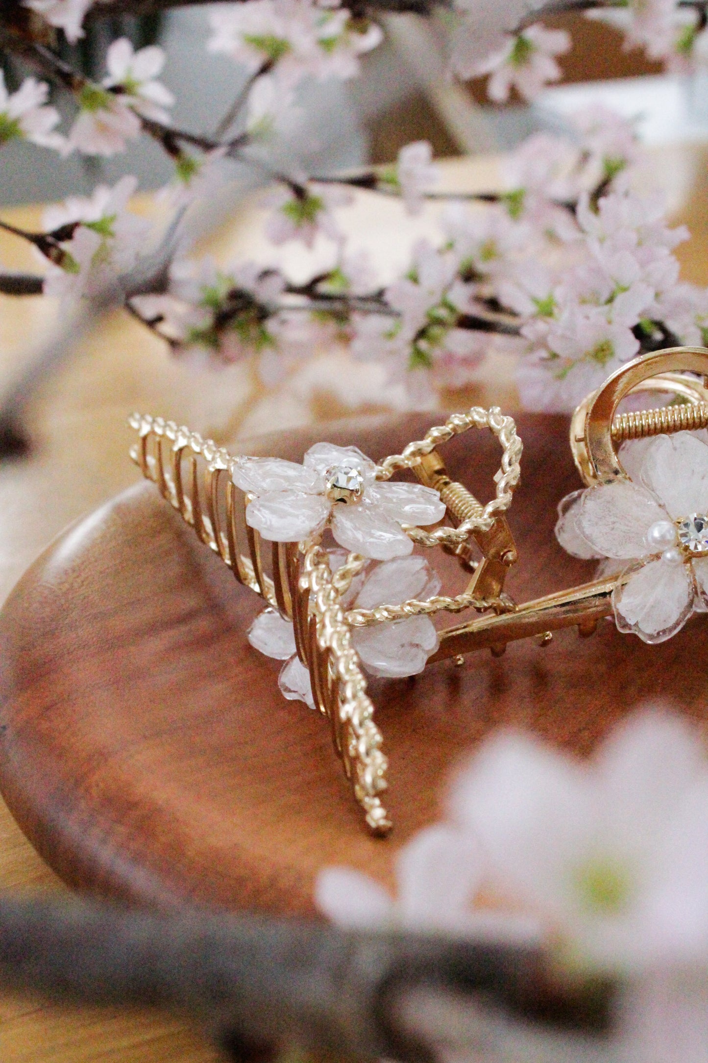 Someiyoshino Sakura Hair Clip - White Big