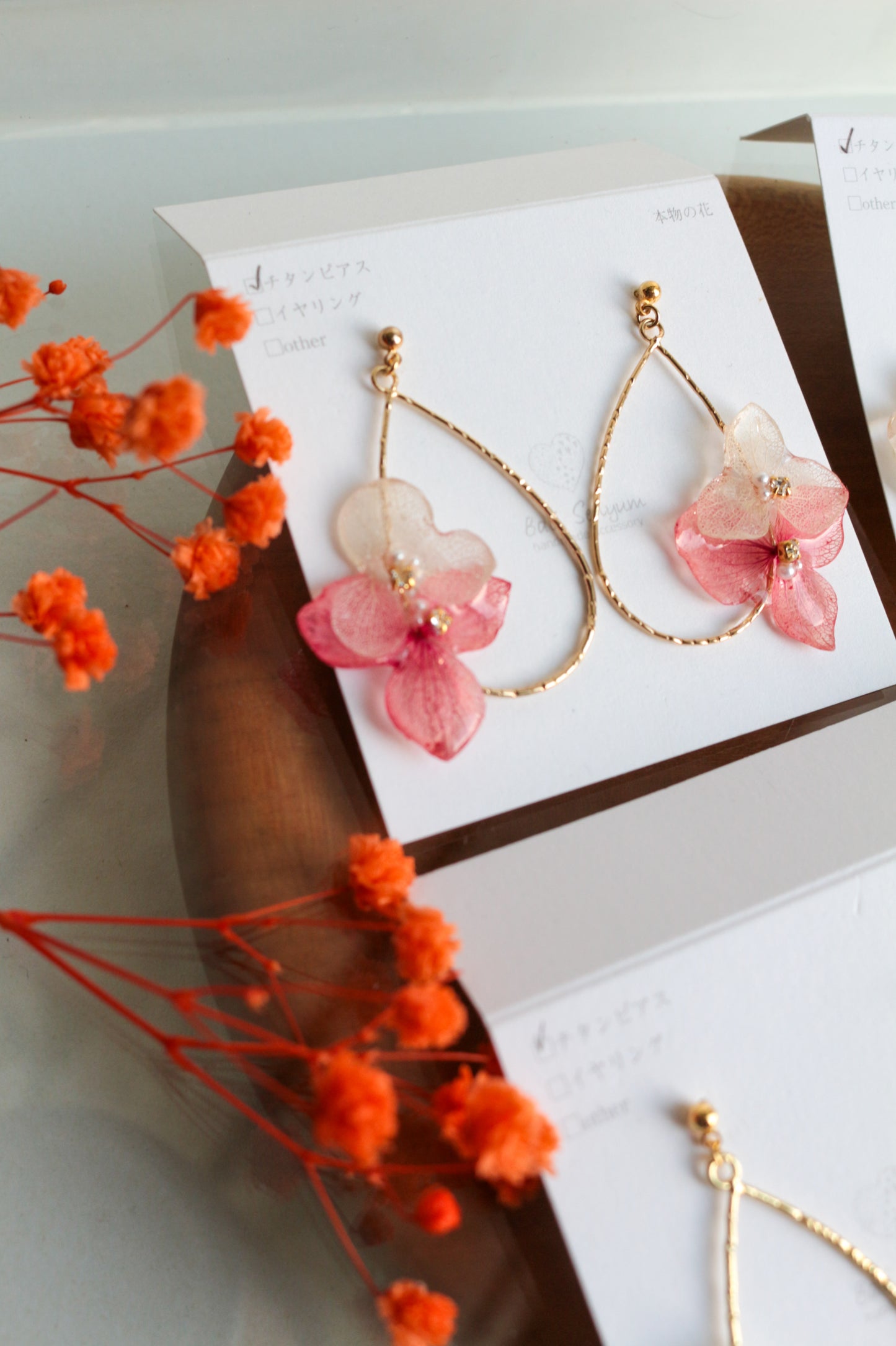 Teardrop Hoop Earrings with Hydrangeas No.17