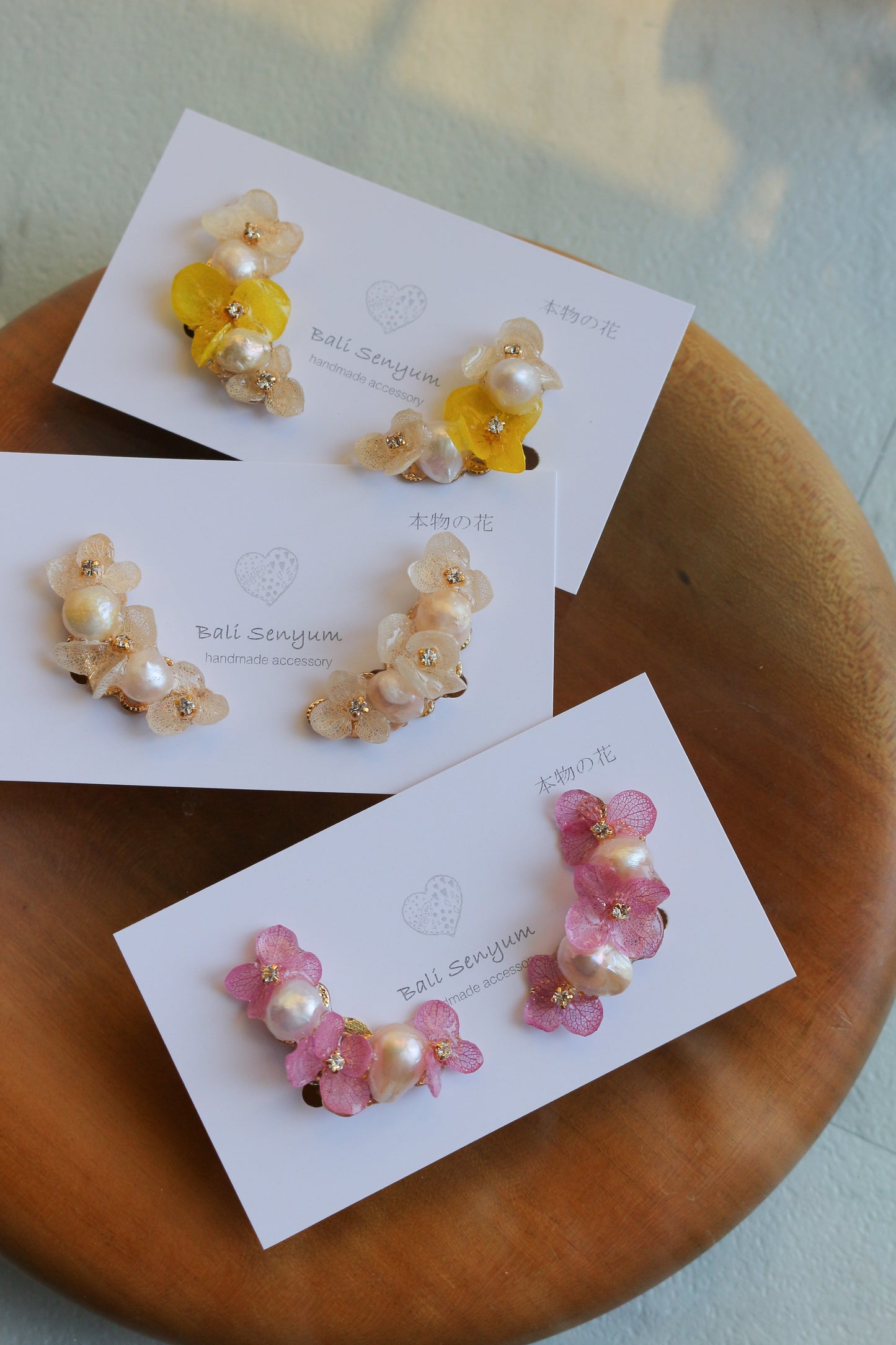 Hanayome Earrings with Pearl - 8 colors