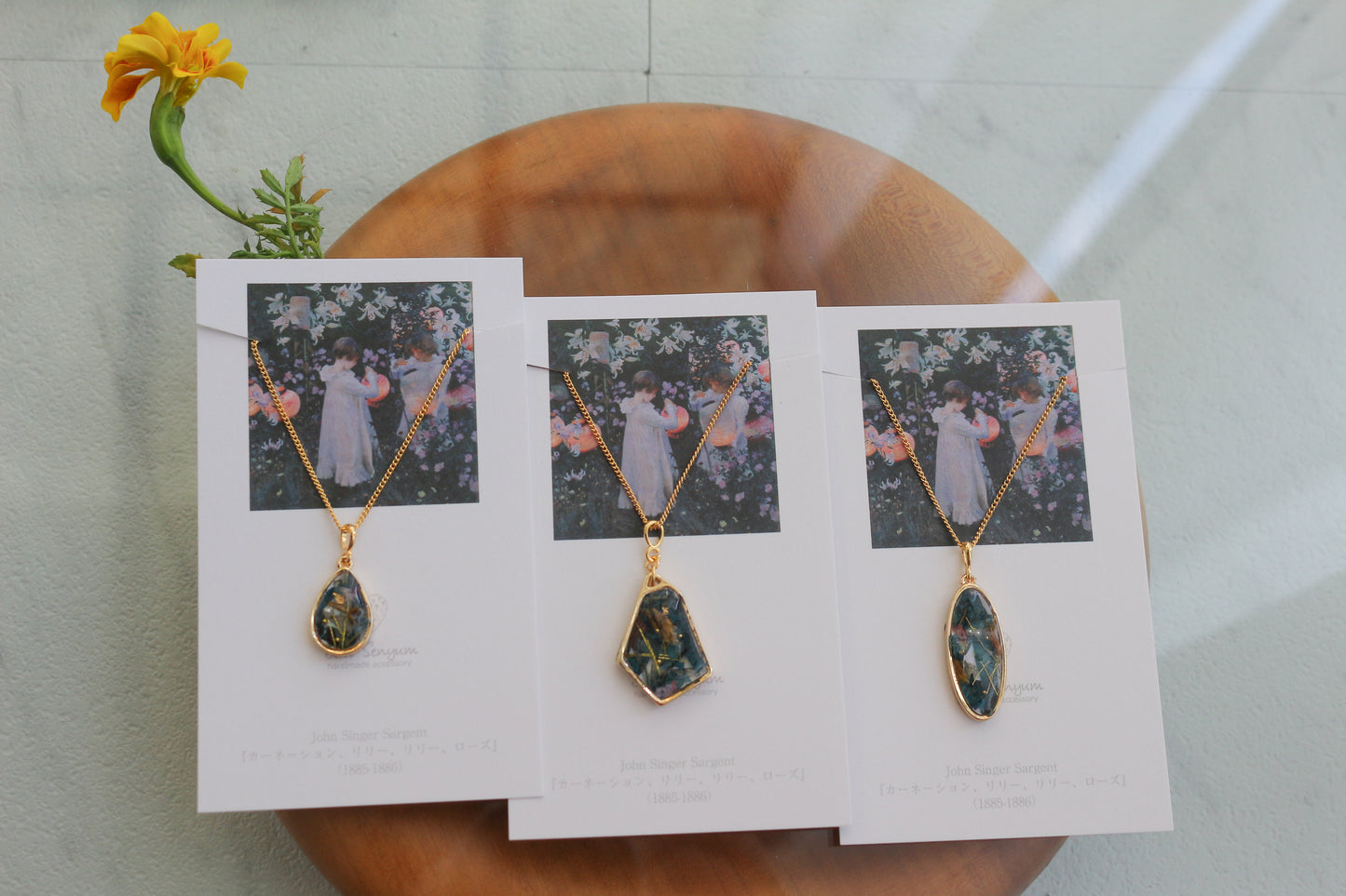Sargent Inspired Necklace - カーネーション 、リリー、リリー、ローズ