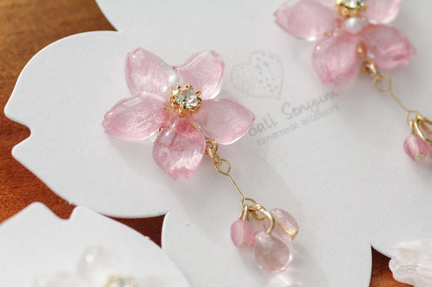 Someiyoshino Sakura Earrings with Petal and Bead Bouquet No.2 #S012