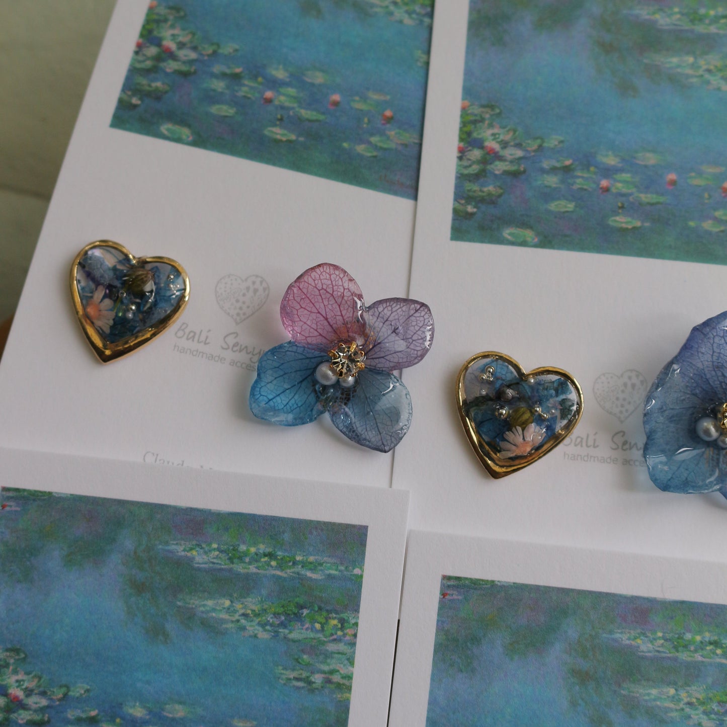 Monet's Water Lilies Inspired Flower and Medallion No.10 イヤリング Clip-on 睡蓮