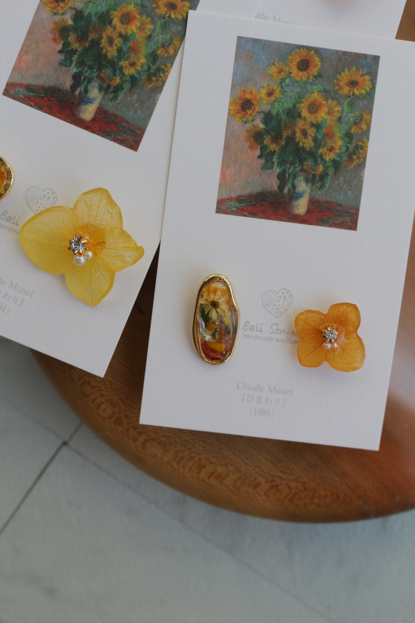 Monet Inspired Flower Earrings No.7 ピアスTitanium Pierce ひまわり