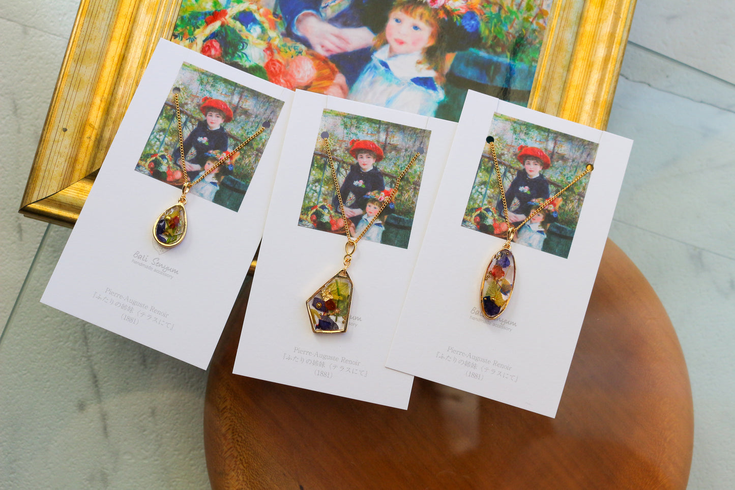 Renoir's Two Sisters Inspired Necklace - ふたりの姉妹
