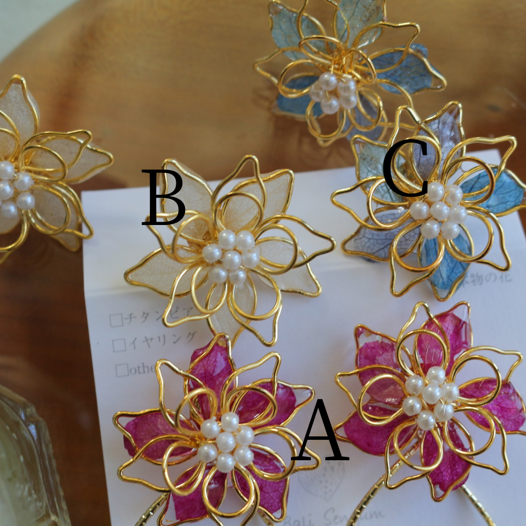 Three Layer Flower with Wave Hoop