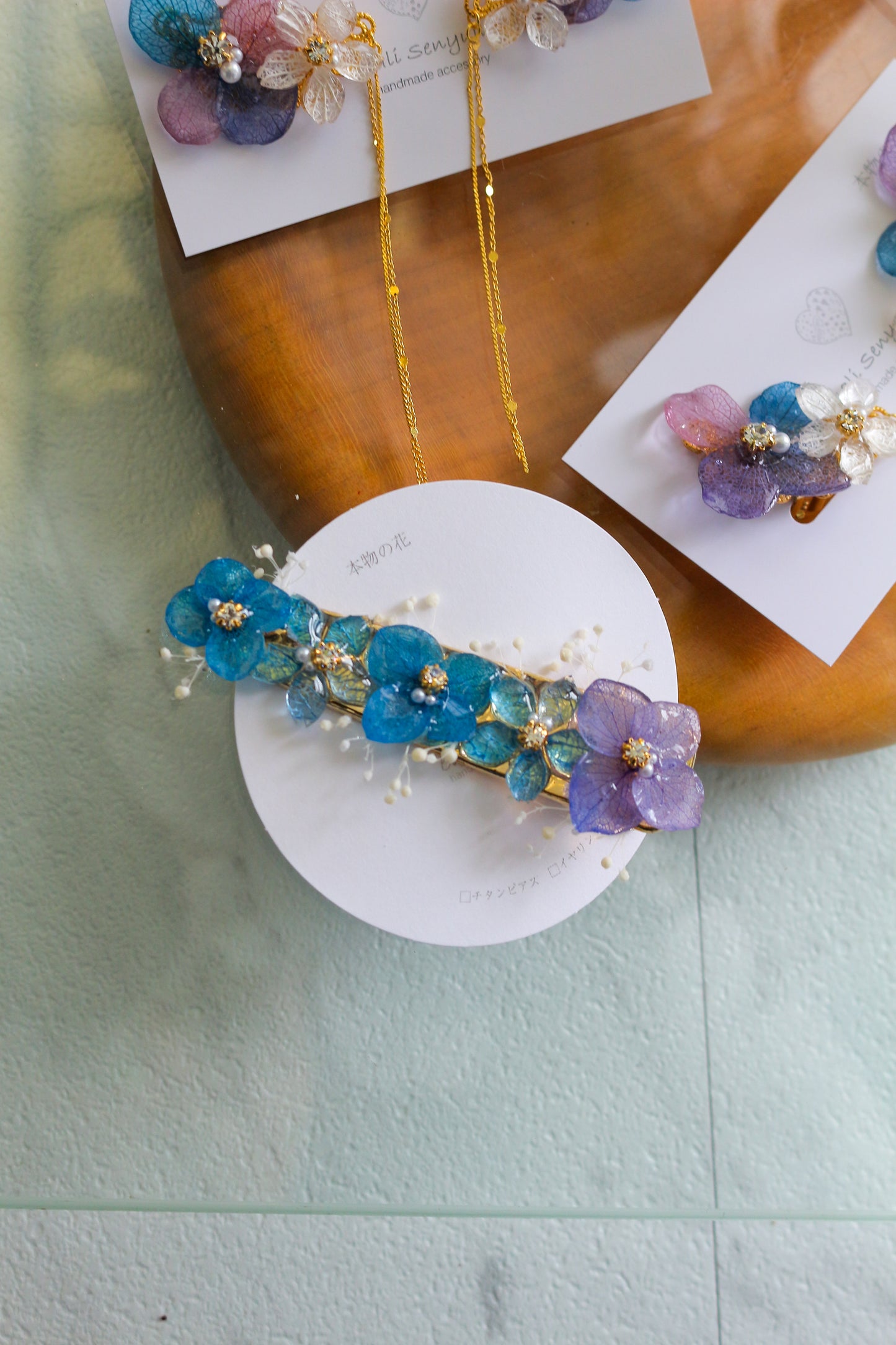 Hydrangea Flying Butterfly No.34 - Clip-on(イヤリング)