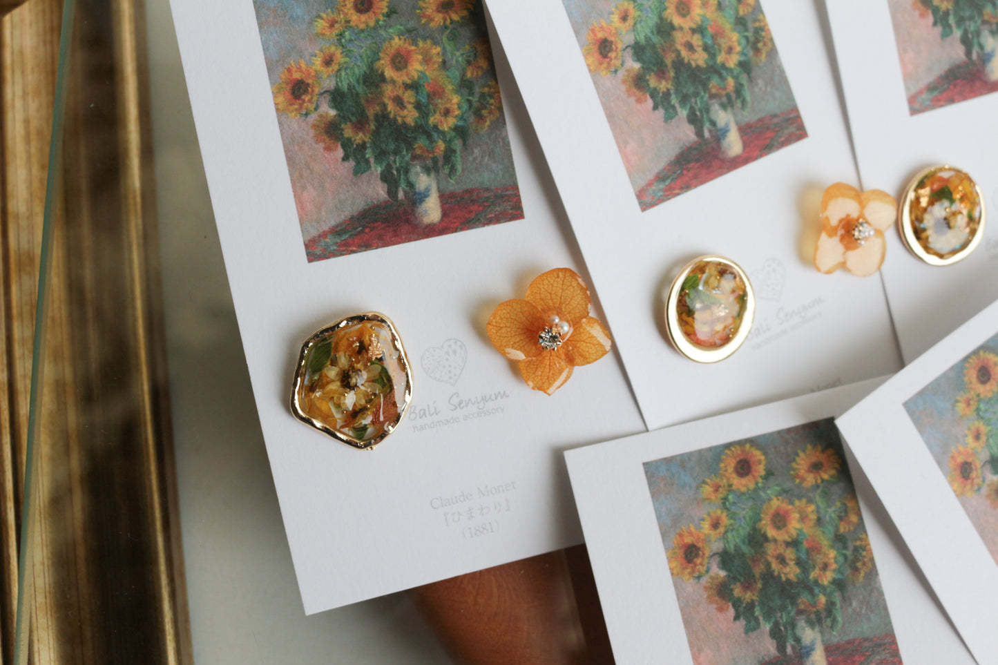 Monet Inspired Flower Earrings No.12 ピアスTitanium Pierce ひまわり