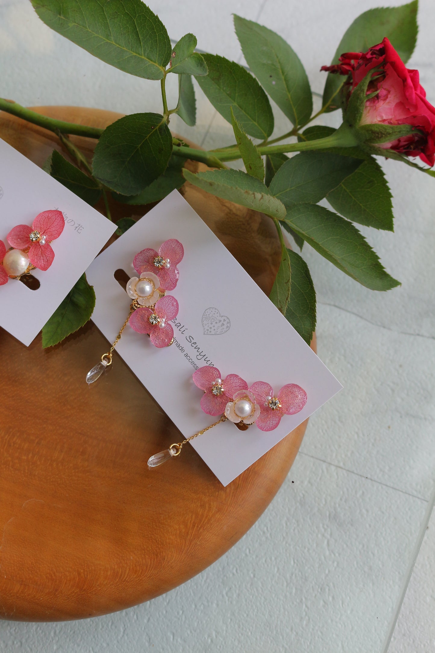 Hydrangea Pearl Flower Earring No.2- Clip-on(イヤリング)