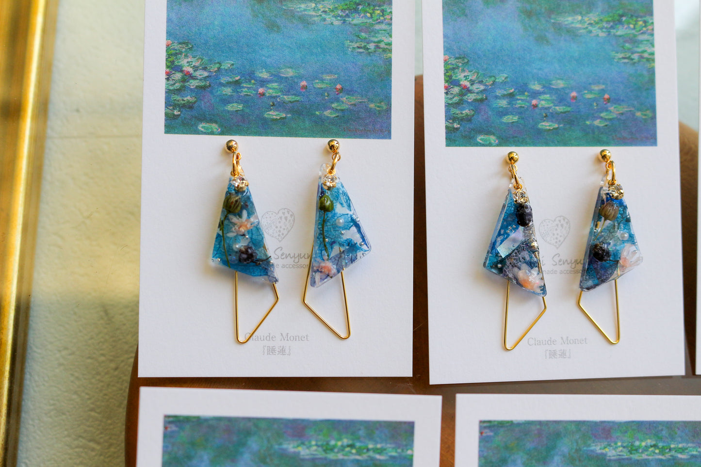 Claude Monet Water Lilies Inspired Triangular Floral -睡蓮
