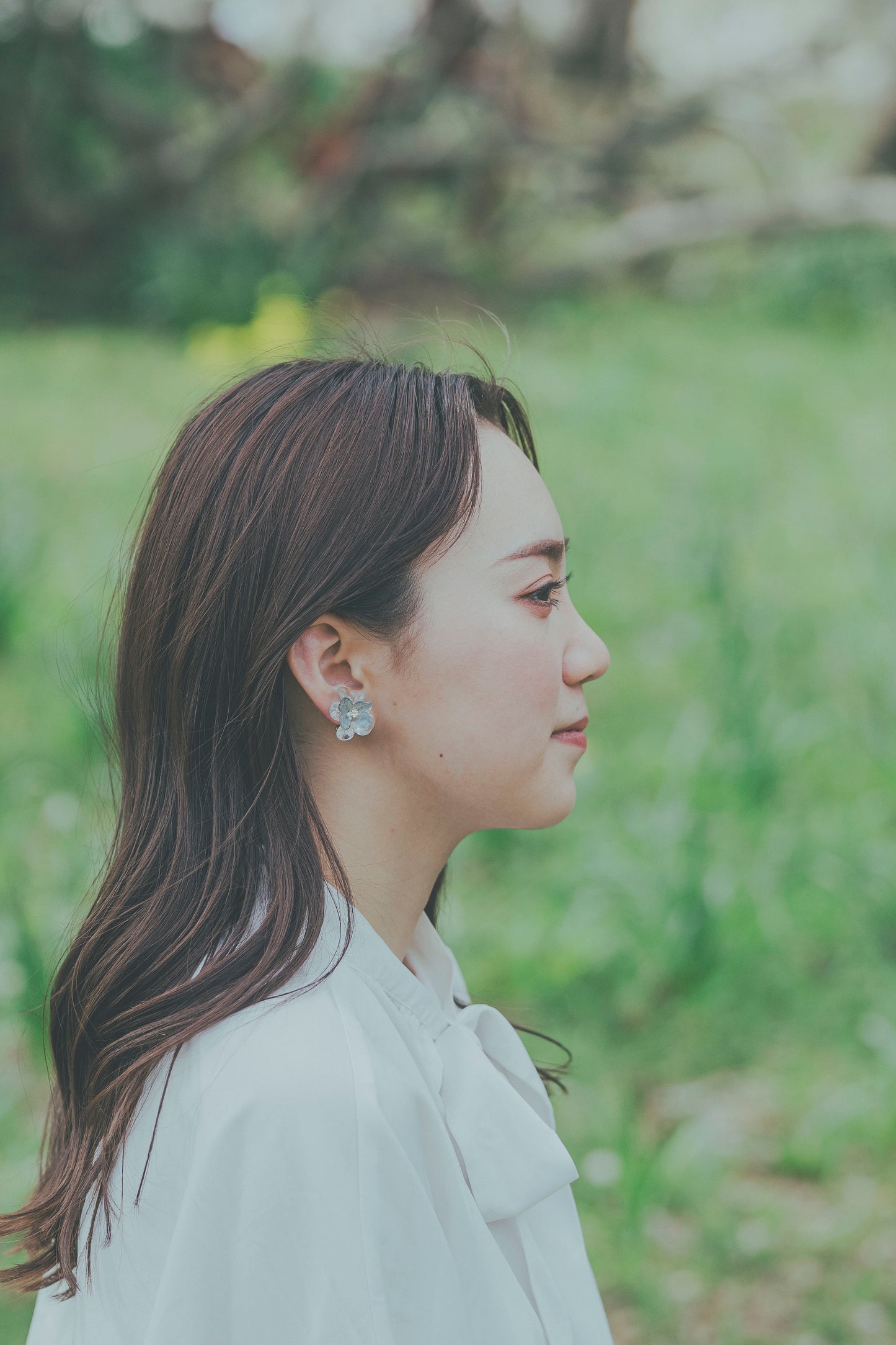Clear Petals & Flower No.14パーツ選べます。Clip-on or Titanium Pierce
