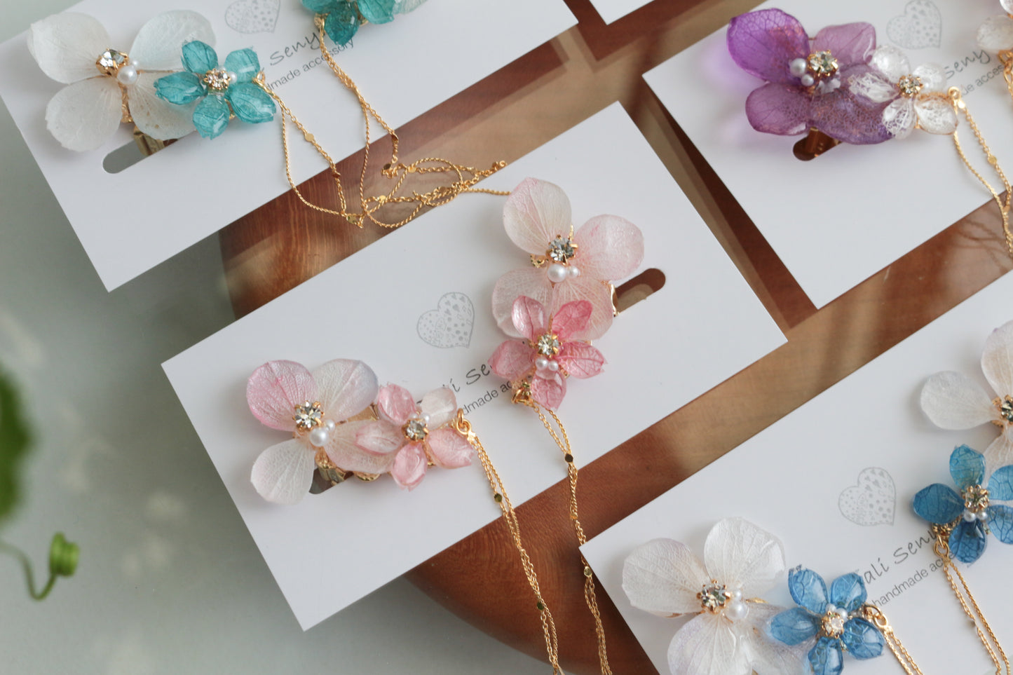 Hydrangea Flying Butterfly No.36 - Clip-on(イヤリング)