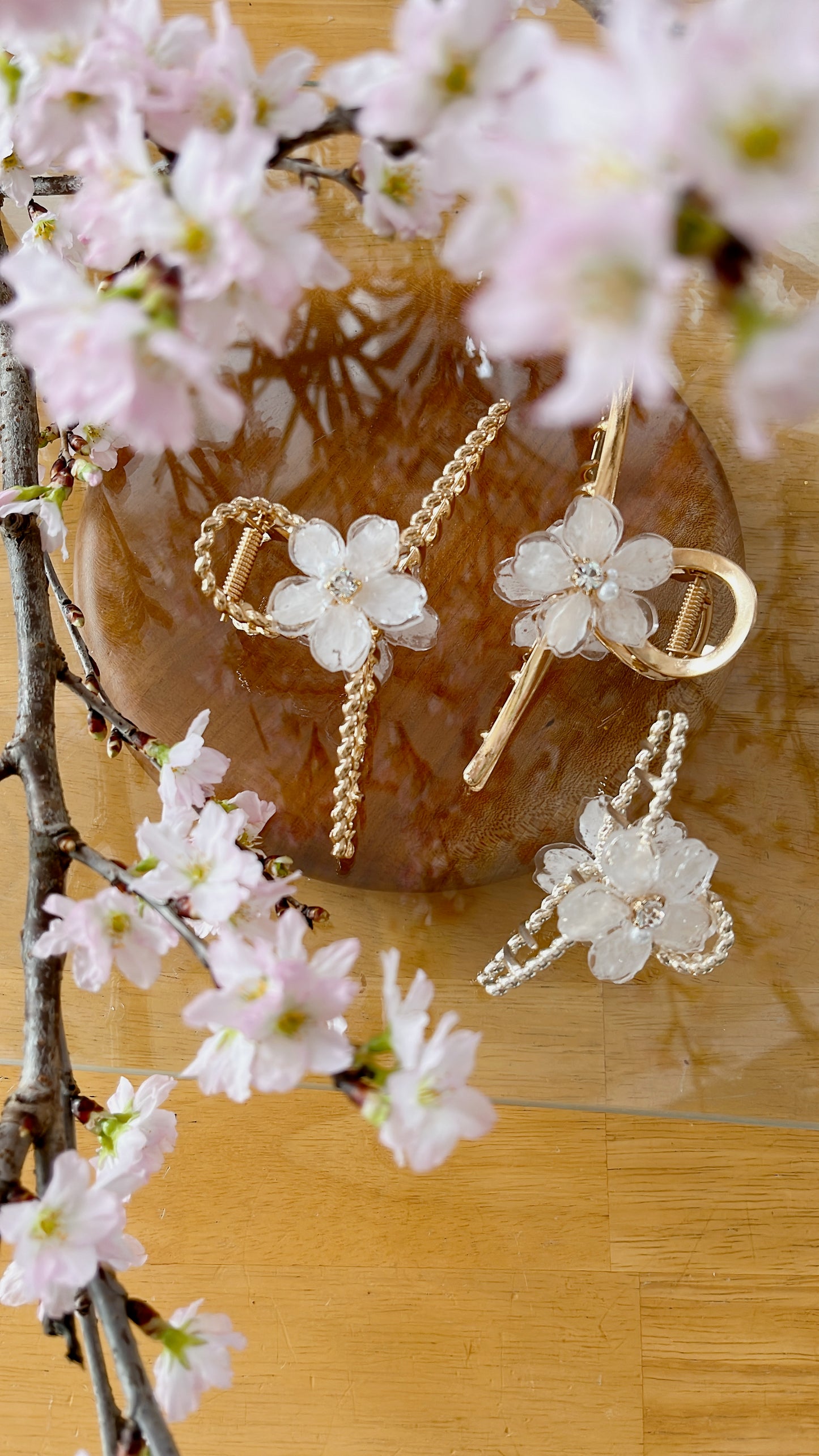 Someiyoshino Sakura Hair Clip - White Big