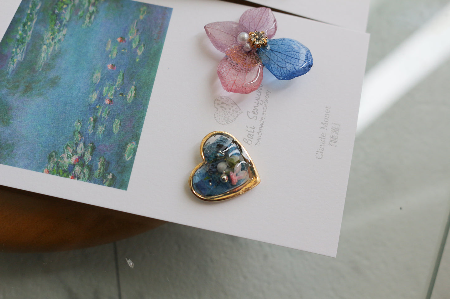 Monet Inspired Flower and Medallion No.9 ピアスTitanium Pierce 睡蓮