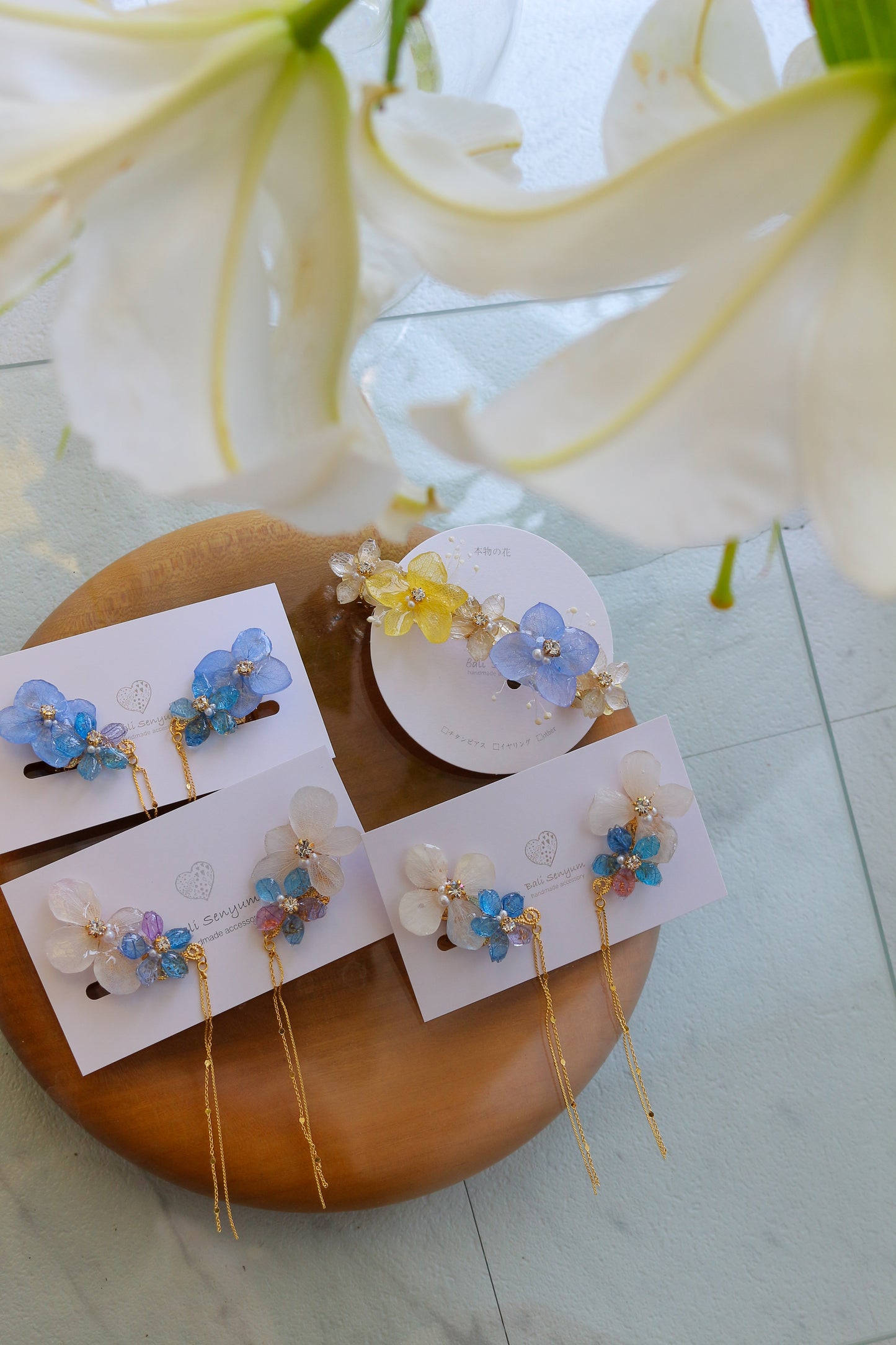 Hydrangea Flying Butterfly No.32 - Clip-on(イヤリング)