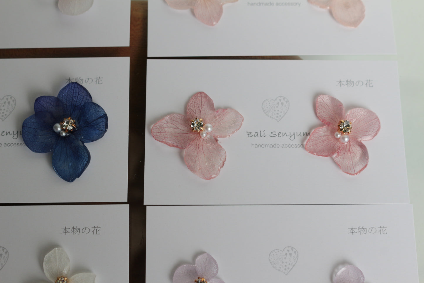 Hydrangea Petal No.60 パーツ選べます。Clip-on or Titanium Pierce