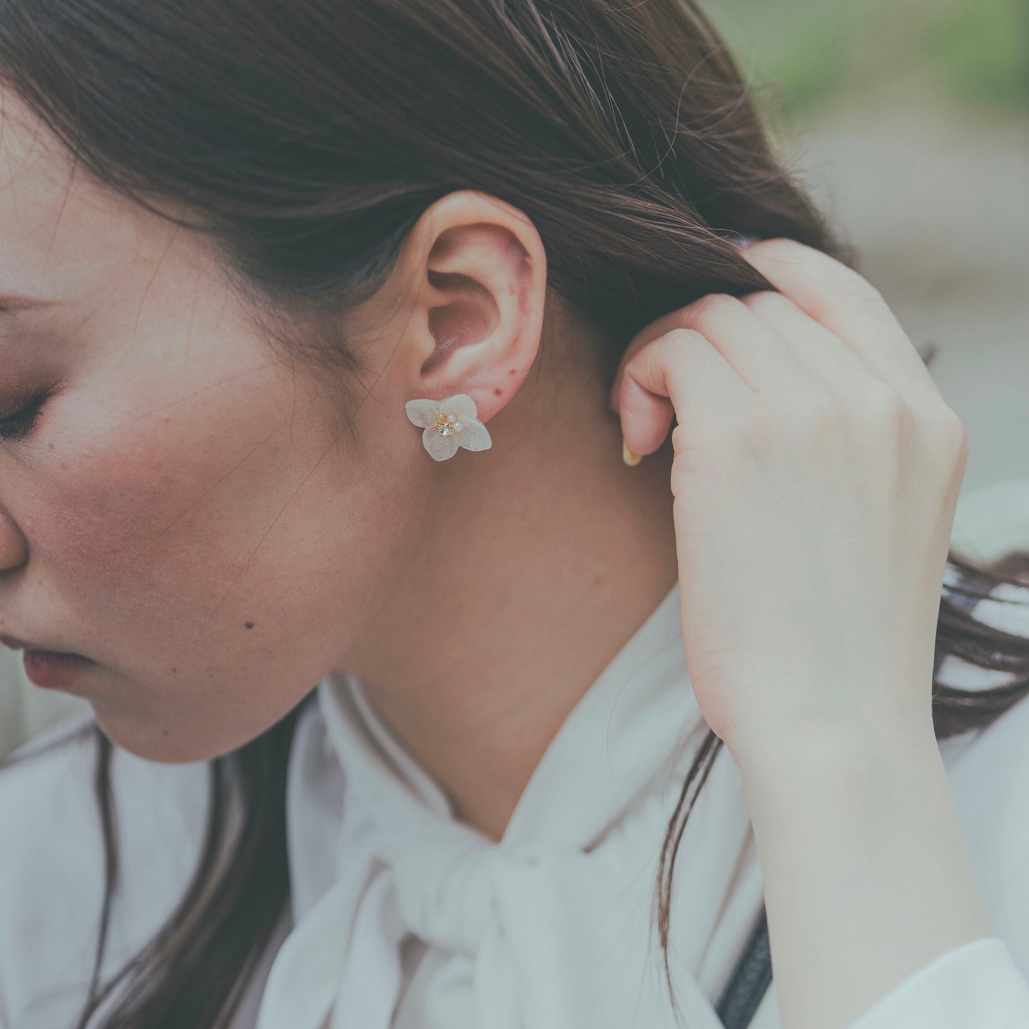 Hydrangea Petal No.56 パーツ選べます。Clip-on or Titanium Pierce