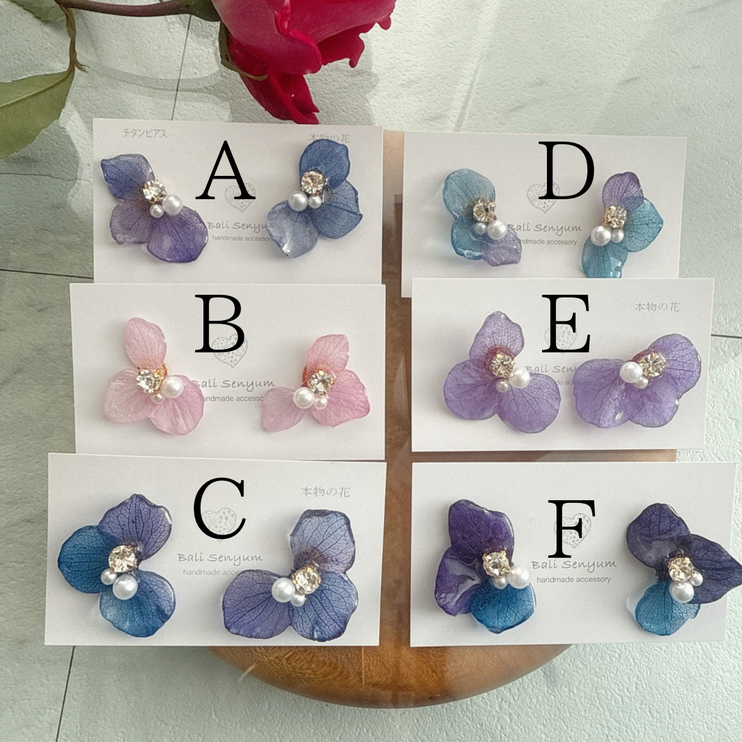 Hydrangea Wing No.112- Titanium Pierce(ピアス)