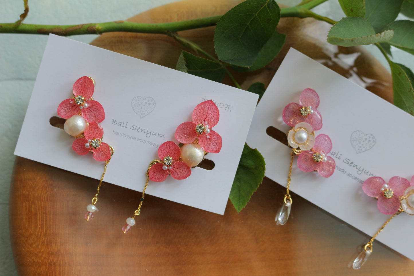 Hydrangea Pearl Flower Earring No.2- Clip-on(イヤリング)