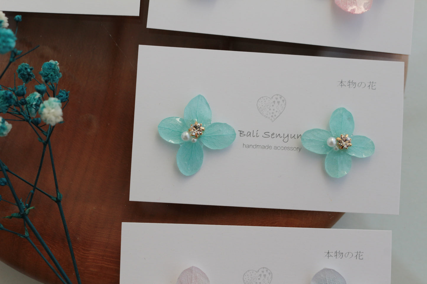 Hydrangea Petal  No.62 パーツ選べます。Clip-on or Titanium Pierce