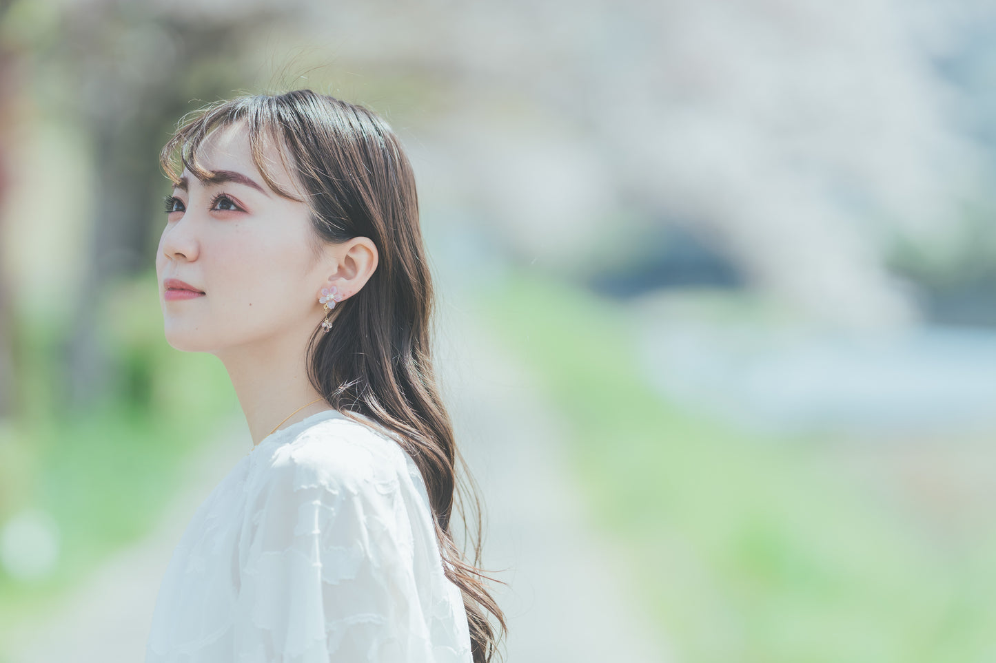 Someiyoshino Sakura Earrings with Petal and Bead Bouquet No.2 #S012