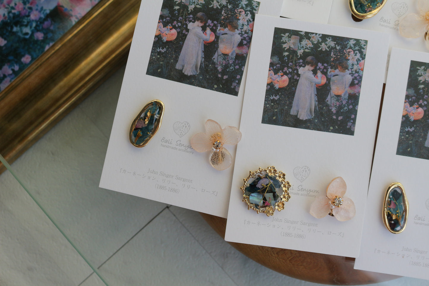 Sargent Inspired Flower and Medallion No.3 イヤリングClip-on