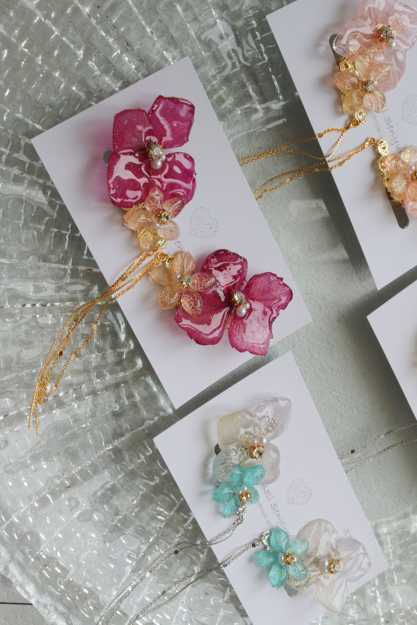 Hydrangea Flying Butterfly No.55 - Clip-on(イヤリング)