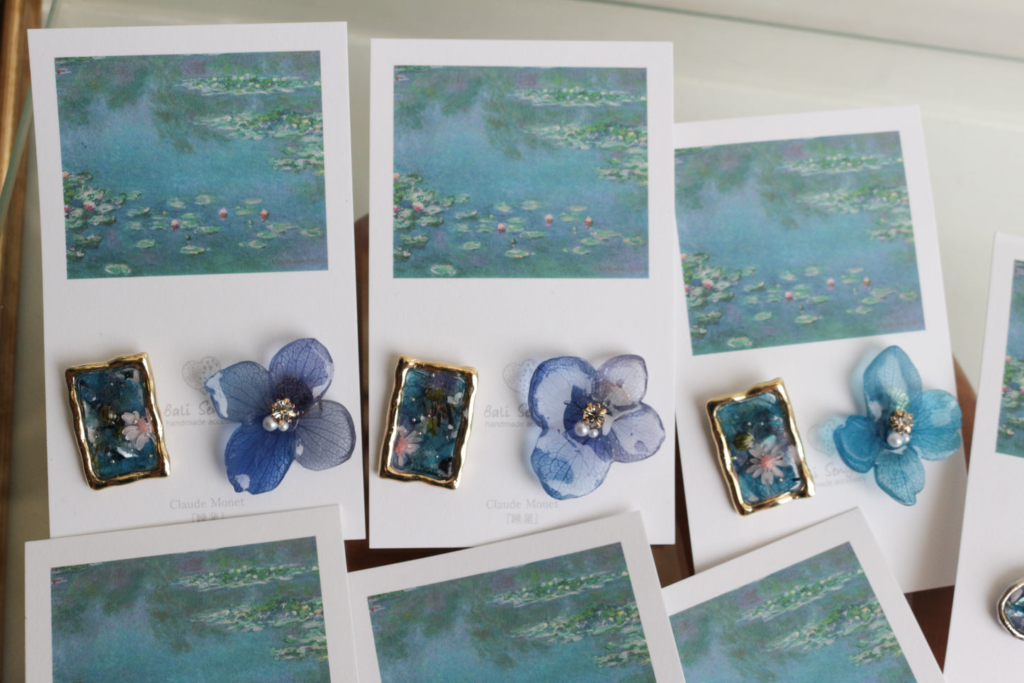 Monet Inspired Flower and Medallion No.15 ピアスTitanium Pierce 睡蓮