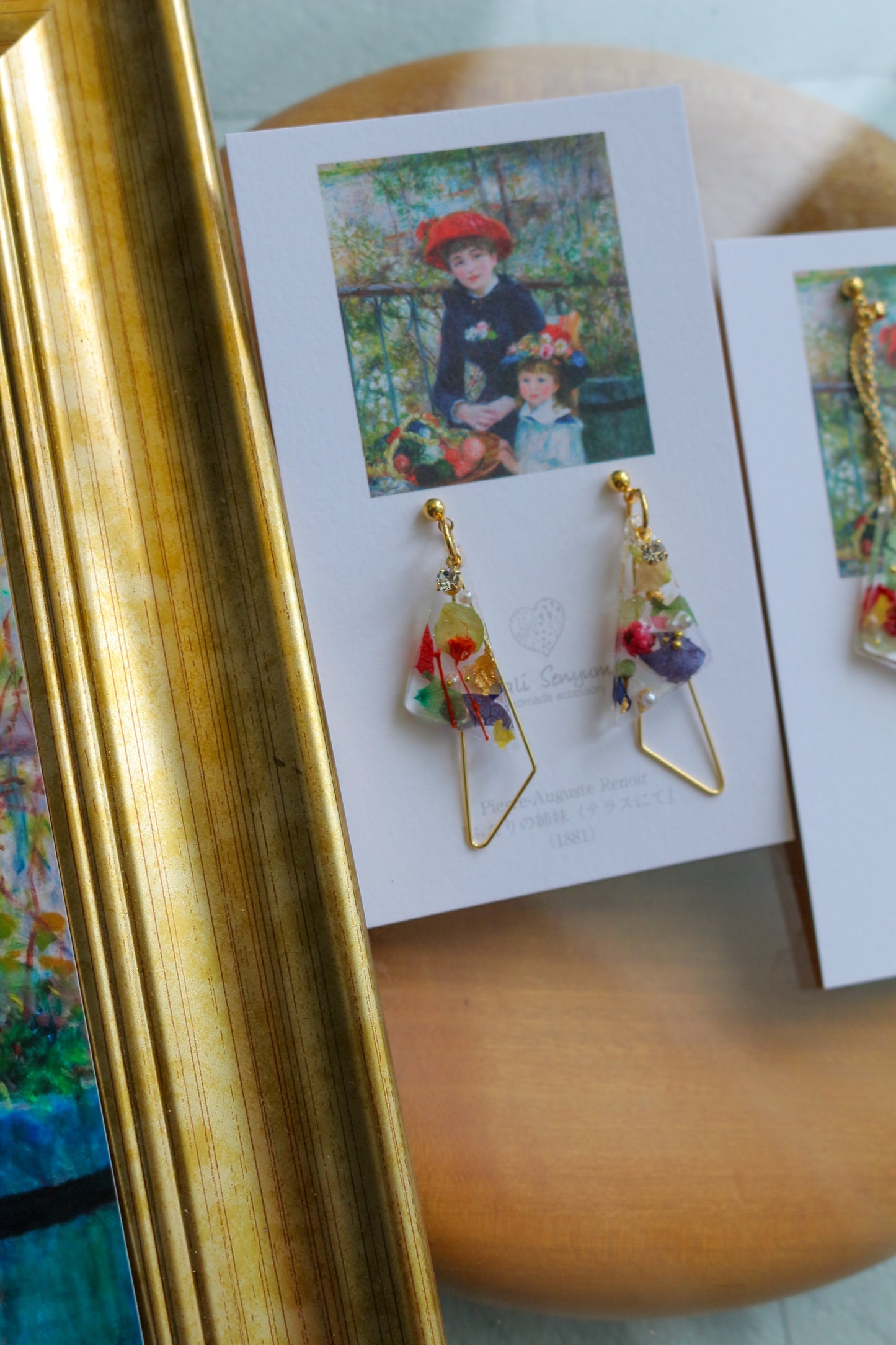 Renoir Inspired Triangular Floral Earrings-ふたりの姉妹