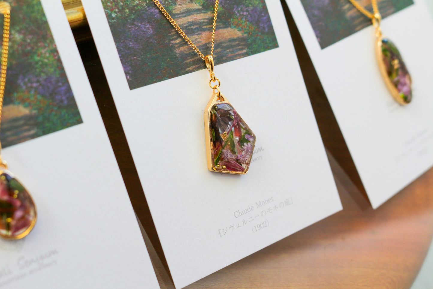 Claude Monet's Inspired Necklace - ジヴェルニーの庭