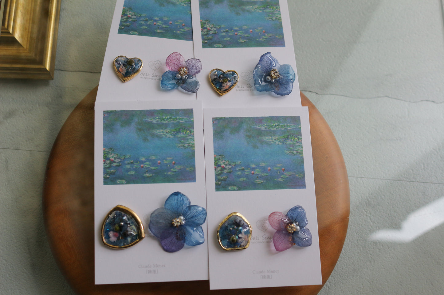 Monet's Water Lilies Inspired Flower and Medallion No.10 イヤリング Clip-on 睡蓮