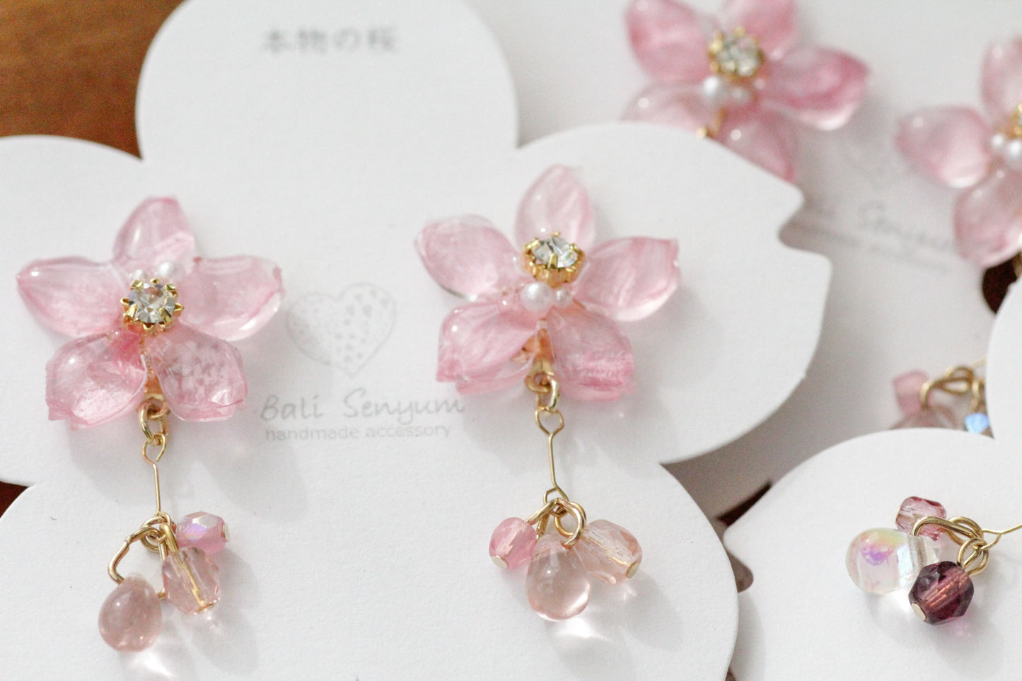 Someiyoshino Sakura Earrings with Petal and Bead Bouquet No.2 #S012