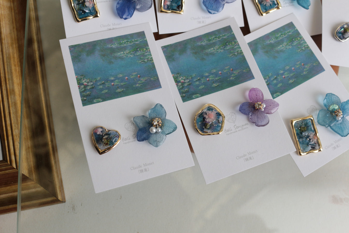 Monet Inspired Flower and Medallion No.15 ピアスTitanium Pierce 睡蓮