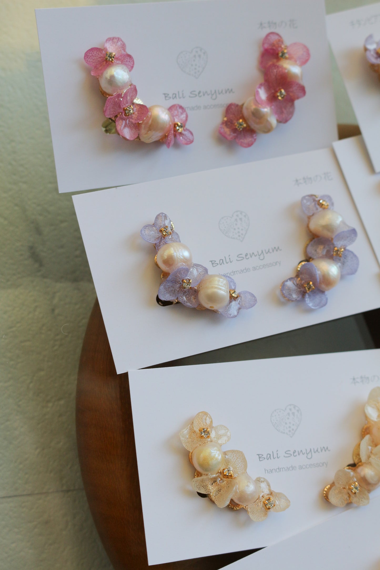 Hanayome Earrings with Pearl - 8 colors