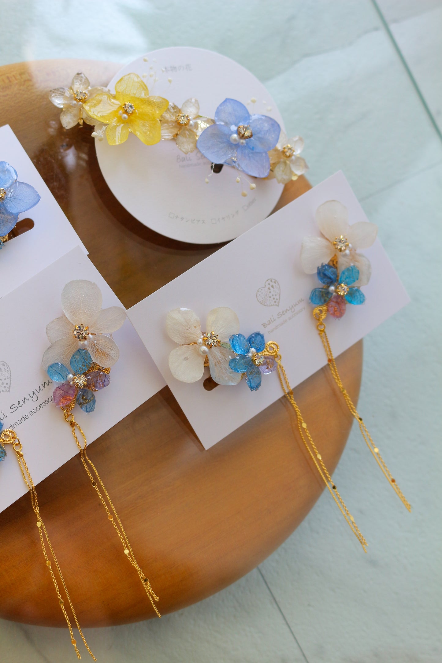Hydrangea Flying Butterfly No.32 - Clip-on(イヤリング)