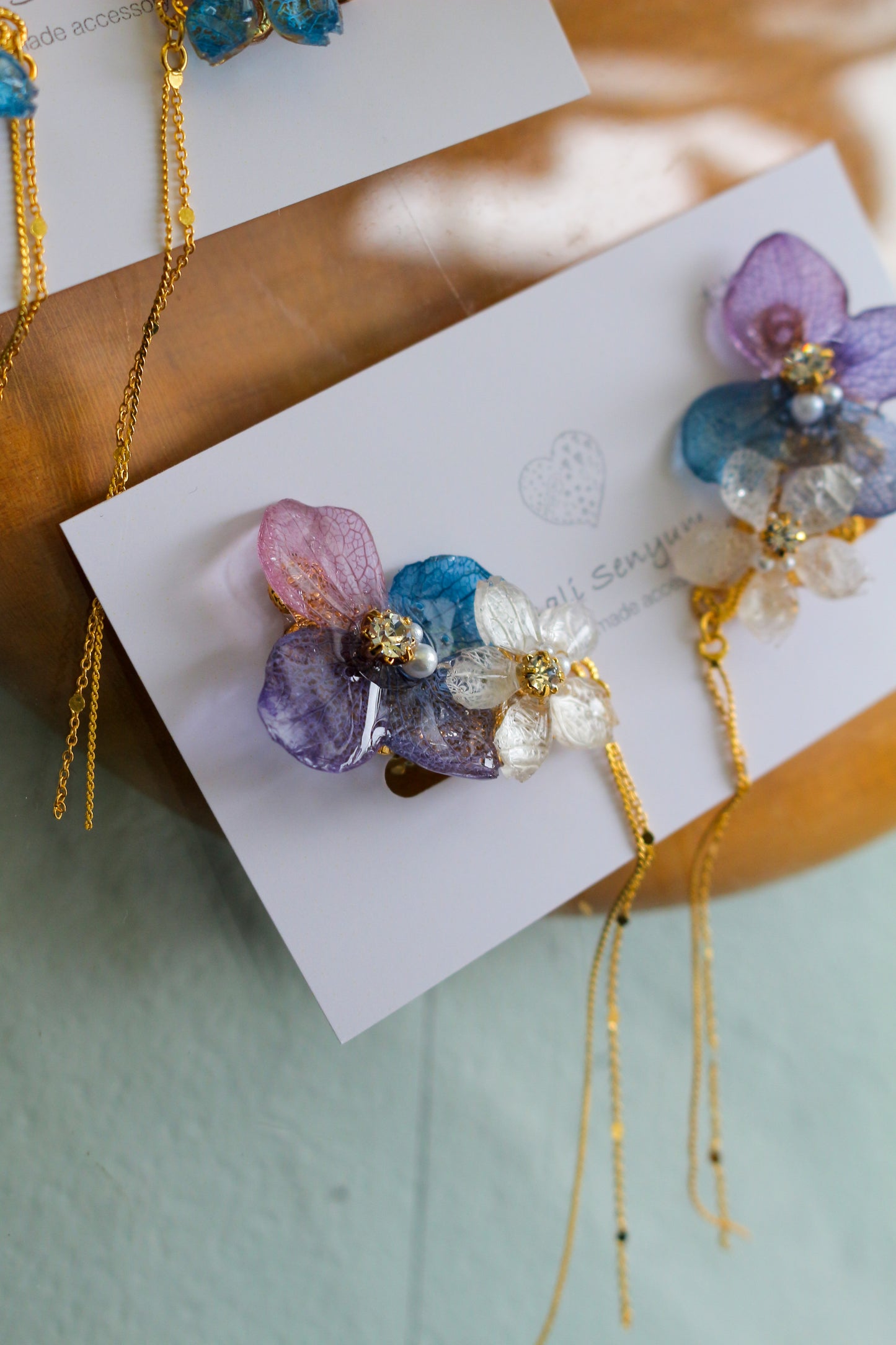 Hydrangea Flying Butterfly No.34 - Clip-on(イヤリング)
