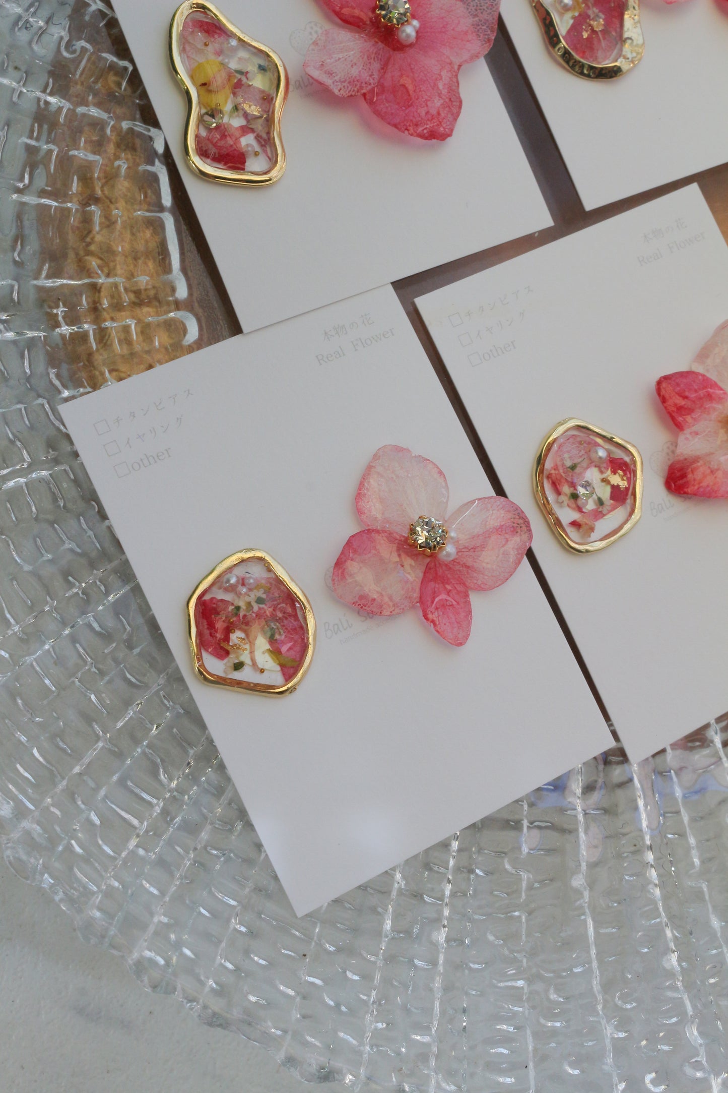 Hydrangea and Flower Medallion No.5 パーツ選べます。