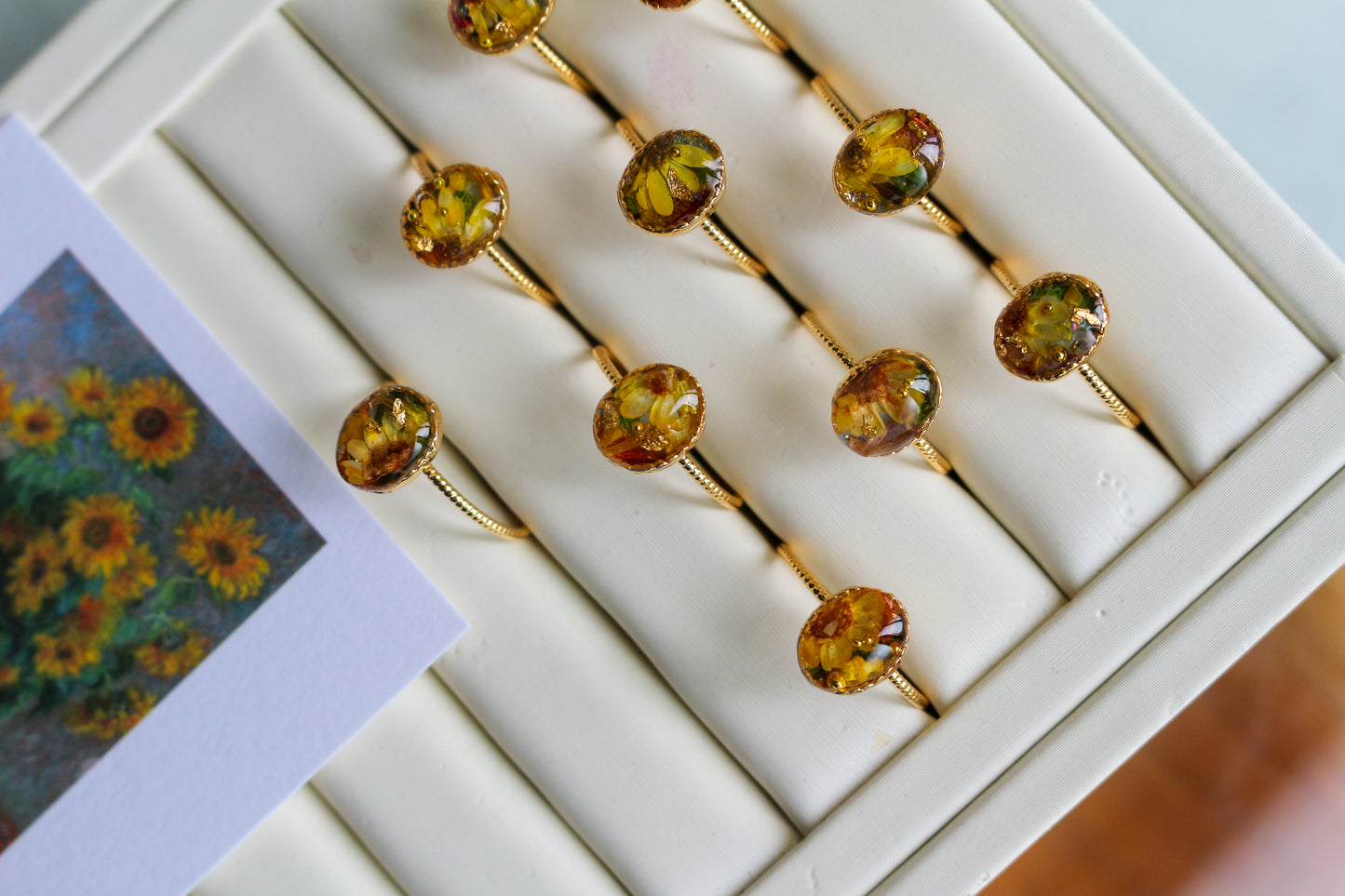 Claude Monet's Sunflowers Ring No.1 - ひまわり