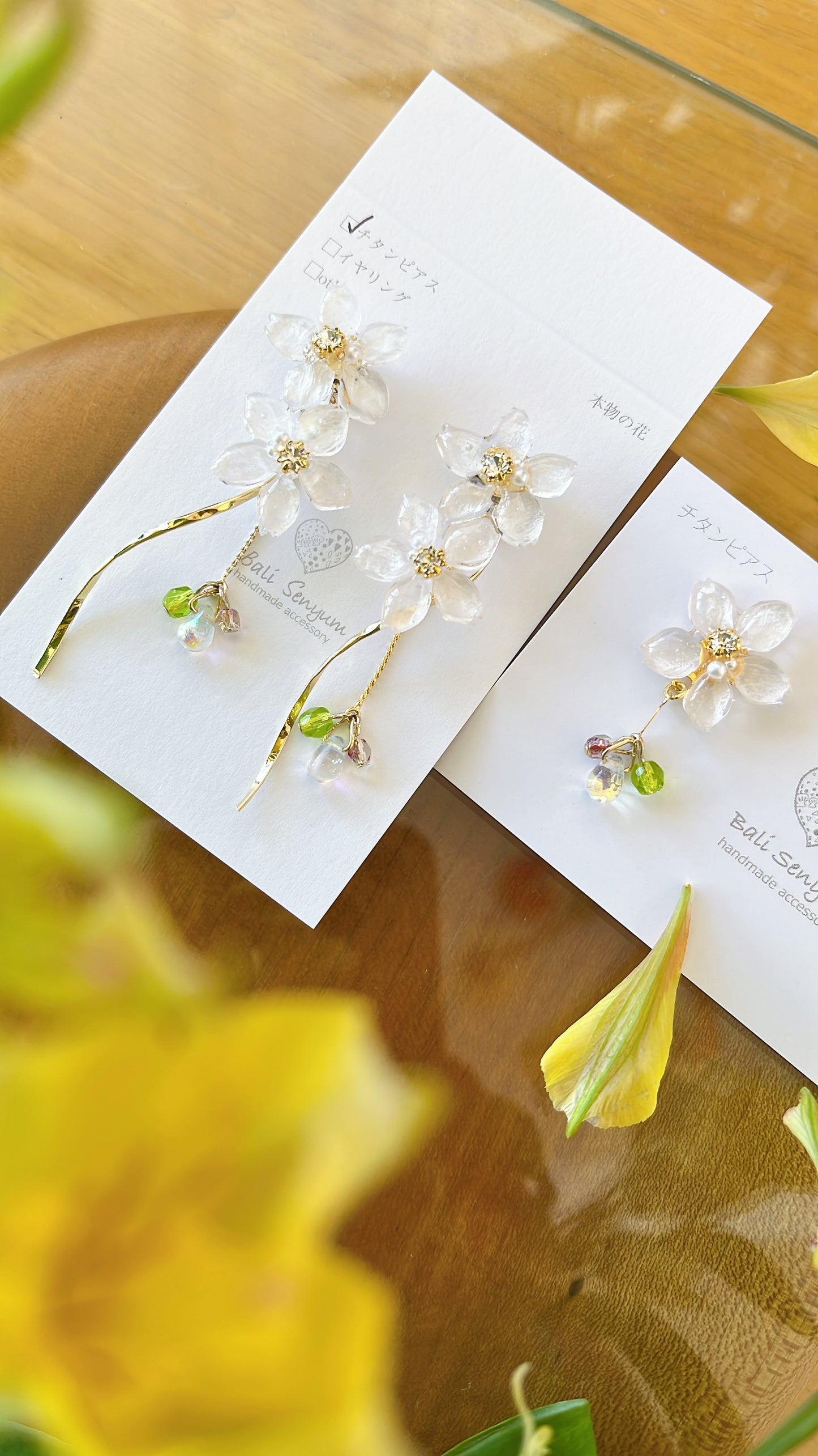 Real "Someiyoshino" Sakura Earring Kumamoto Homage- 緑桜の御衣黄   モチーフ