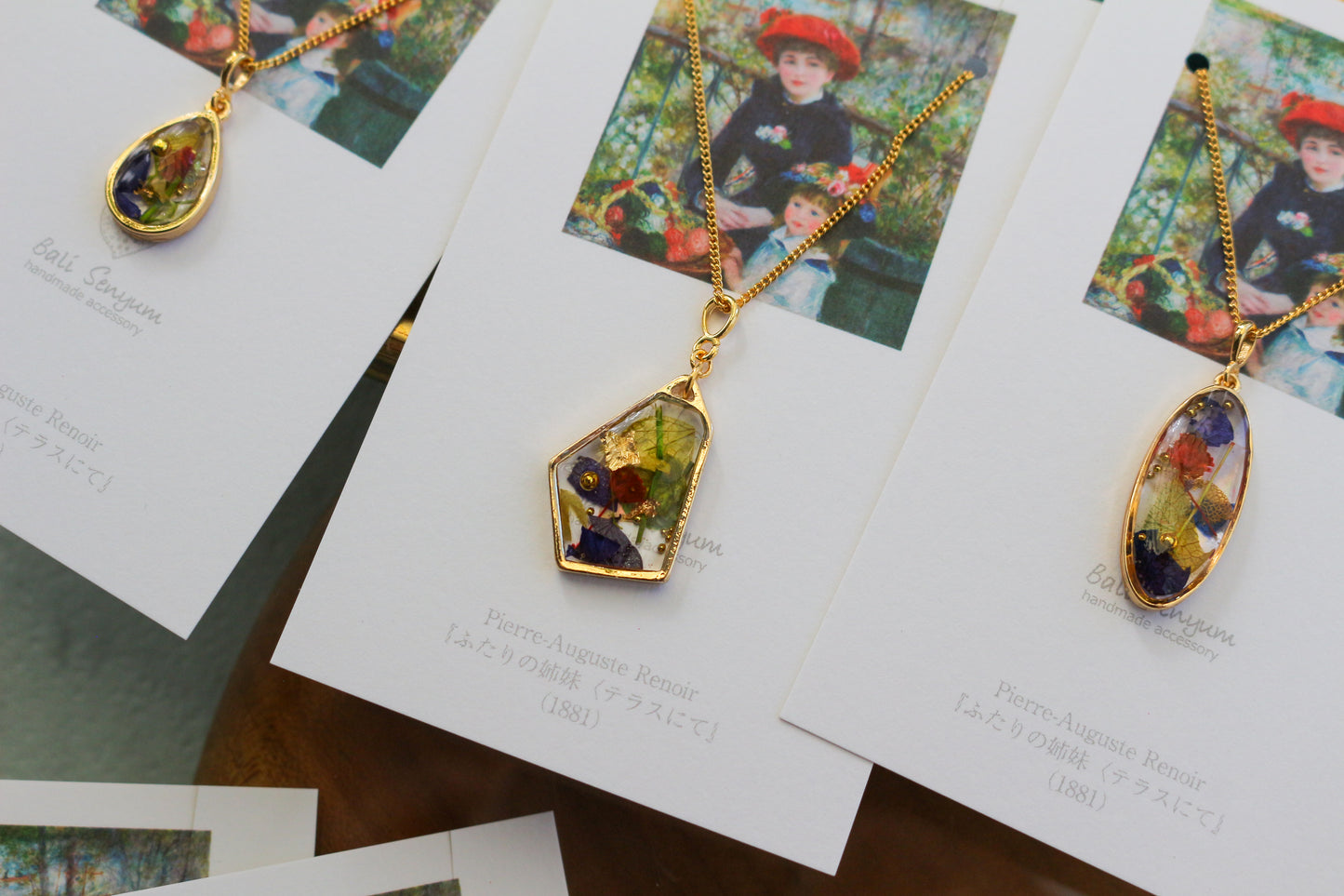 Renoir's Two Sisters Inspired Necklace - ふたりの姉妹